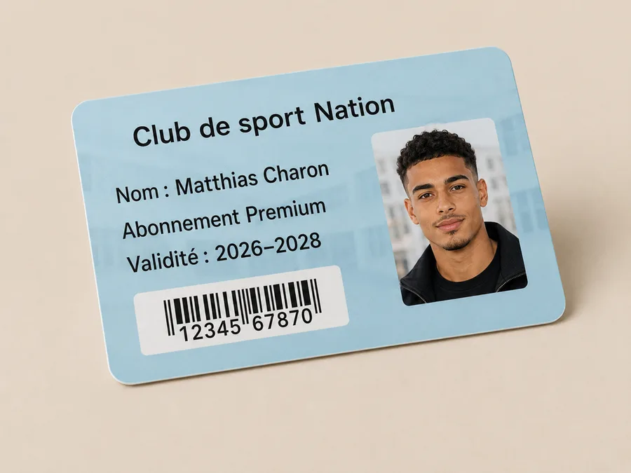 Carte de membre d'un club de sport en PVC avec photo, type d'abonnement, validité et code-barres