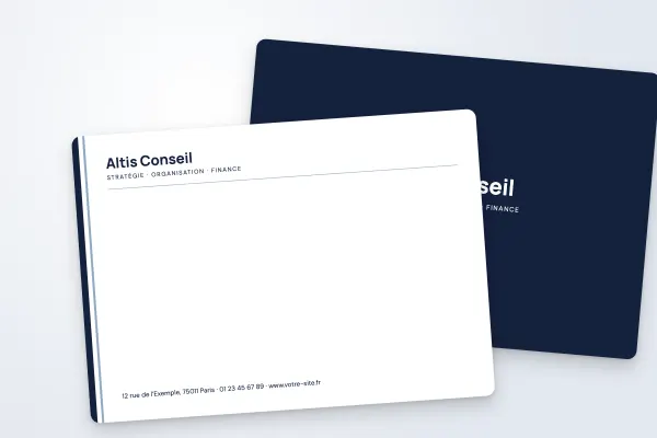 Design « Altis Conseil » pour carte commerciale à commander en ligne (professions libérales et entreprises, en-tête à gauche, barre bleu marine · a6 (10 × 15 cm))